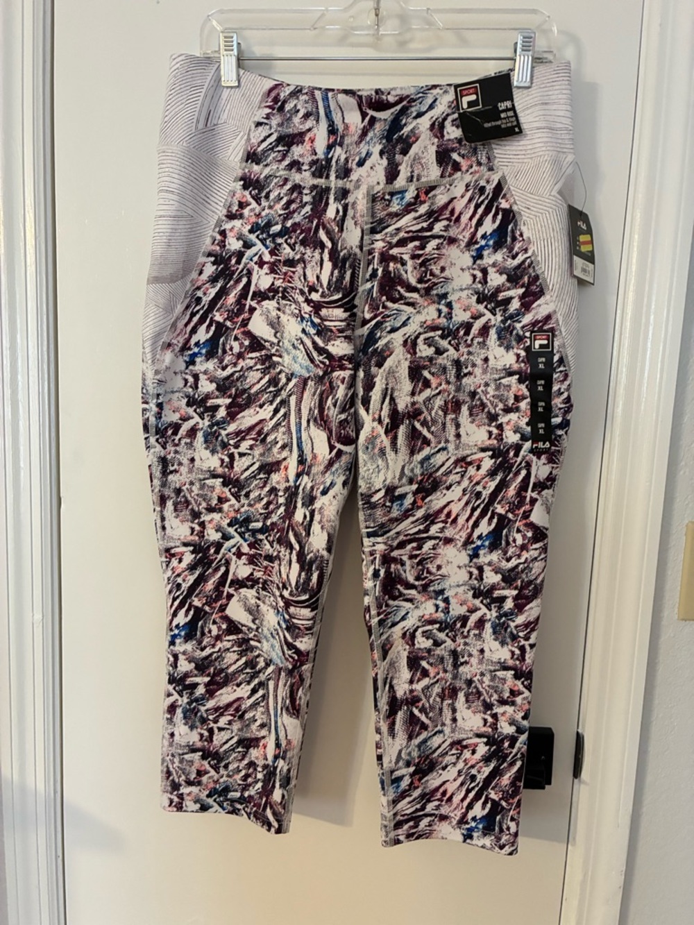 Fila Multicolor Abstract Tru-Dry Midrise Capri Leggings